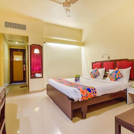 Hotel Ashish Plaza Пуна Экстерьер фото