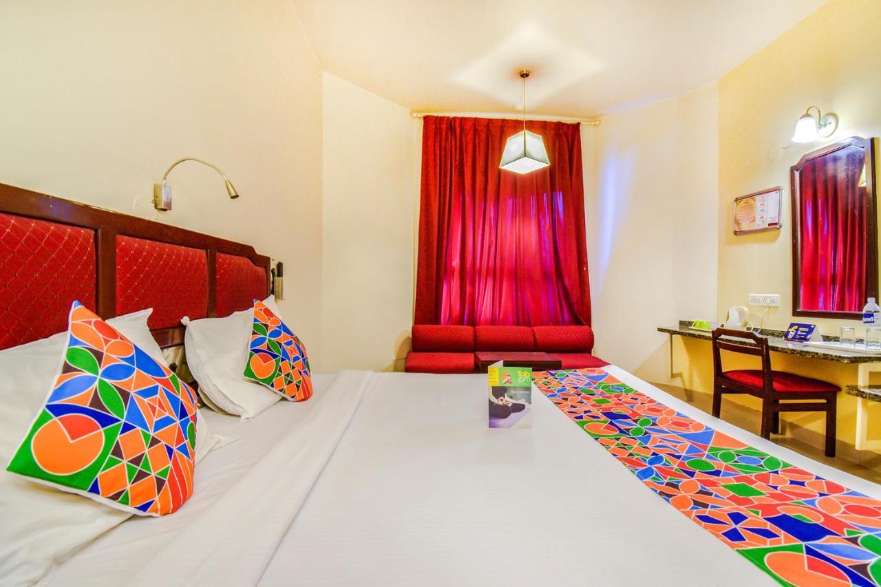 Hotel Ashish Plaza Пуна Экстерьер фото
