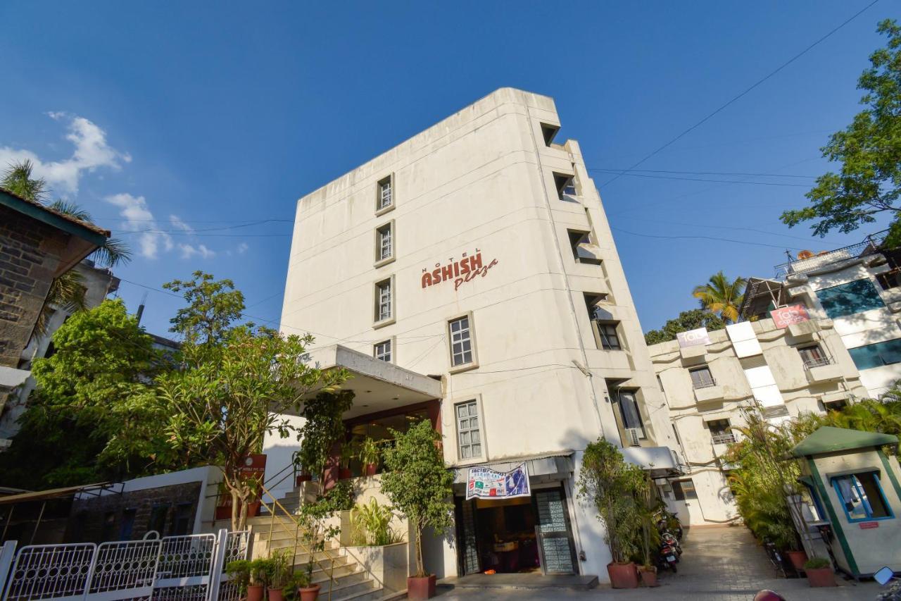 Hotel Ashish Plaza Пуна Экстерьер фото