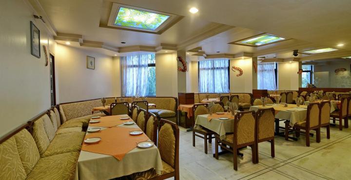 Hotel Ashish Plaza Пуна Экстерьер фото